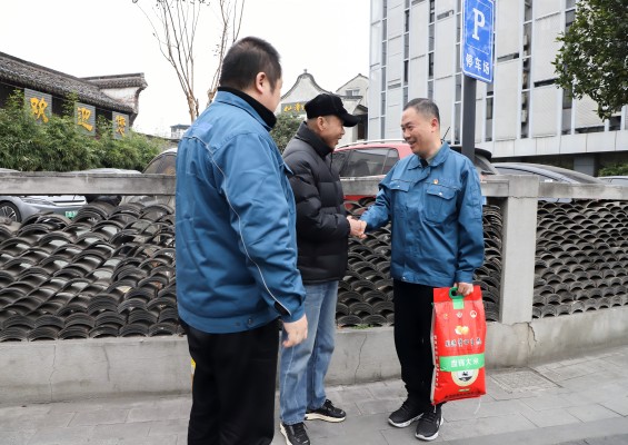 慰问传温情，走访暖人心 | 杏彩体育股份开展困难家庭走访慰问活动
